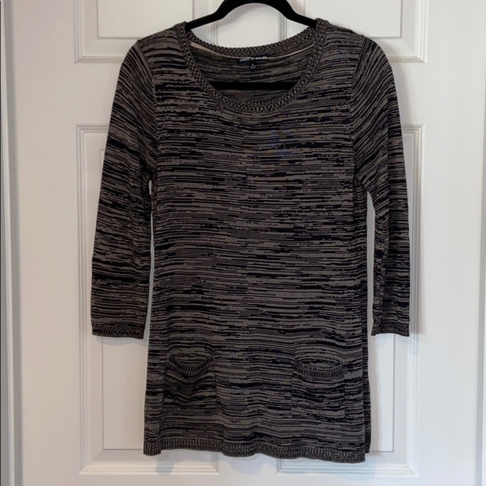 Cable & Gauge round neck tunic w/ patch pockets
